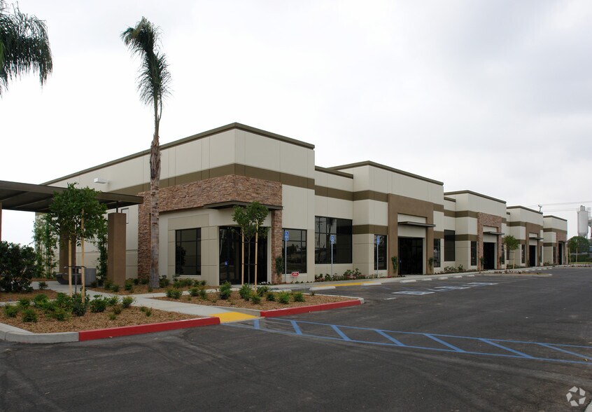 More Photos Of 909 S Cucamonga Ave, Ontario Warehouse For Lease