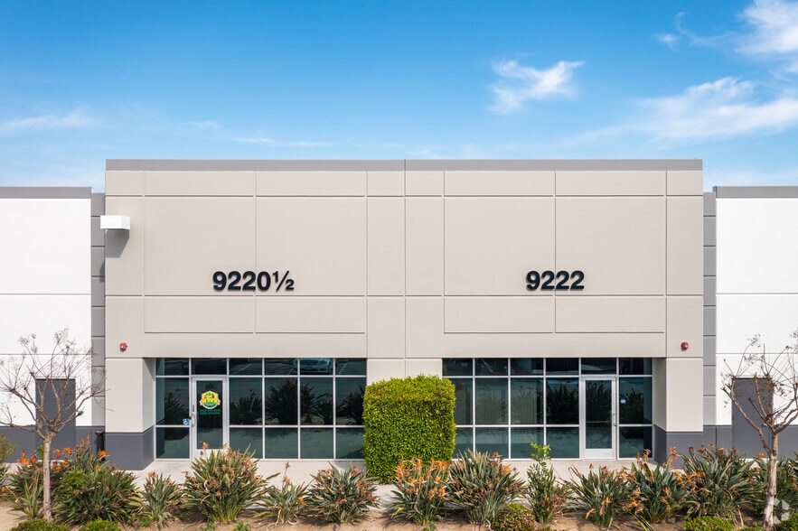 More Photos Of 9220-9268 1/2 Hall Rd, Downey Manufacturing For Lease
