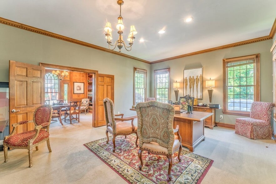 Primary Photo Of 417 Court St, Calhoun Office For Sale