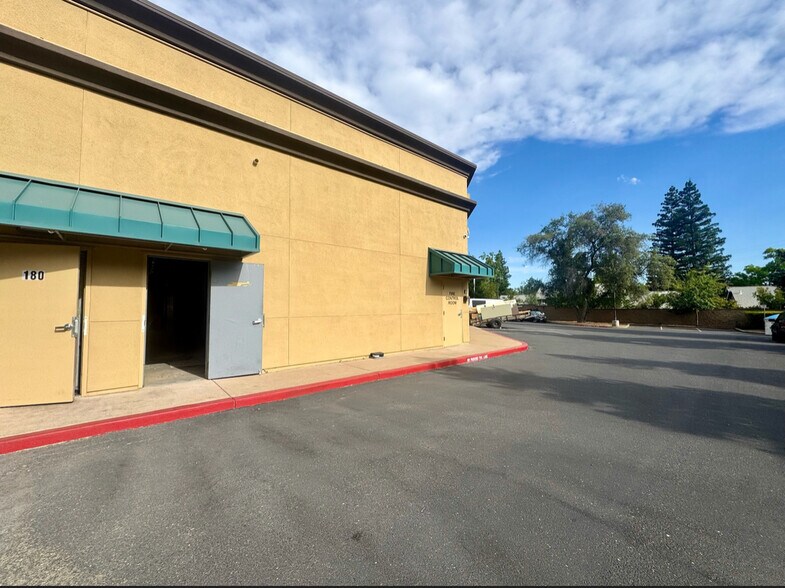 More Photos Of 7610 Folsom Auburn Rd, Folsom Unknown For Lease