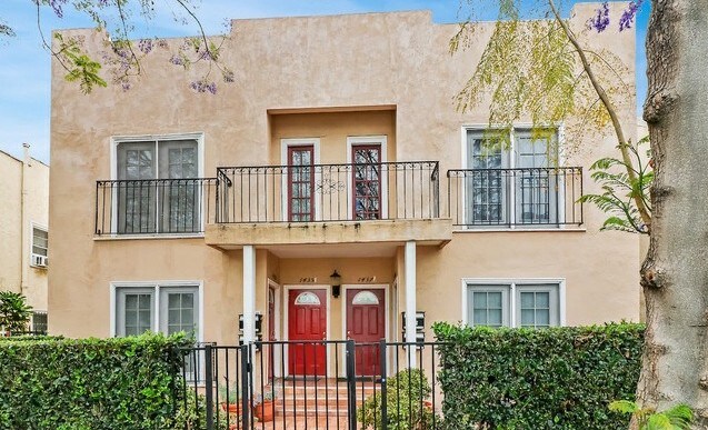 More Photos Of 1435-1437 1/2 N Las Palmas Ave, Los Angeles Apartments For Sale