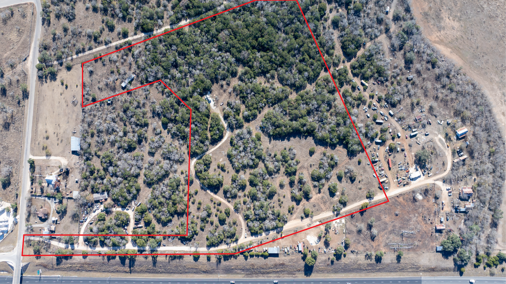 More Photos Of 854 N Creek Rd, Comfort Land For Lease