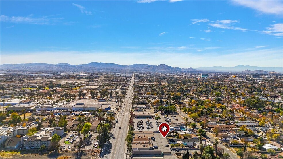 More Photos Of 1376 N Waterman Ave, San Bernardino Unknown For Lease