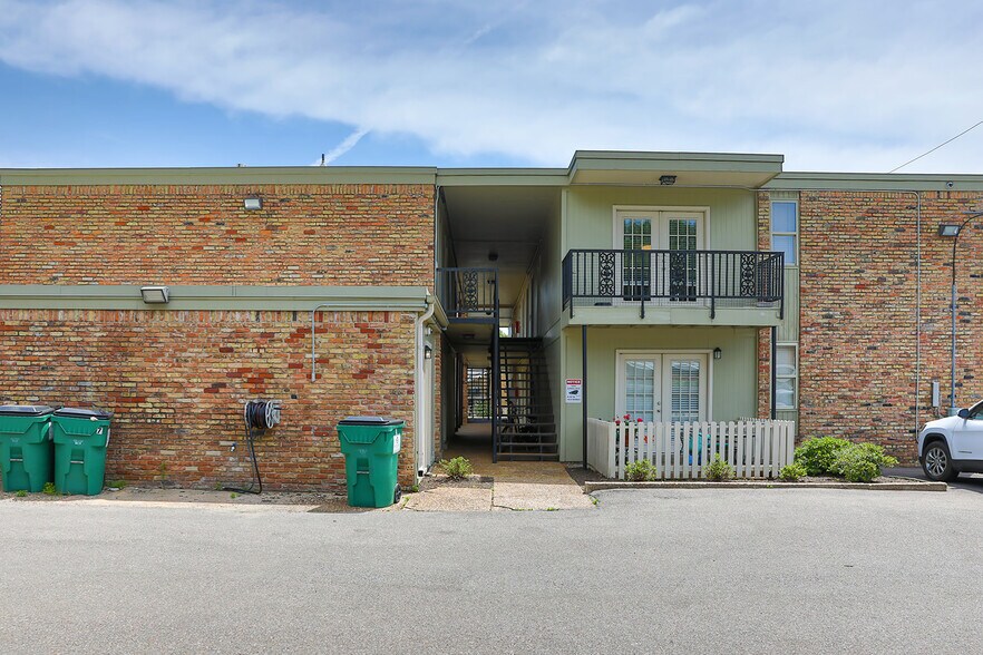 More Photos Of 207 S Barksdale St, Memphis Apartments For Sale