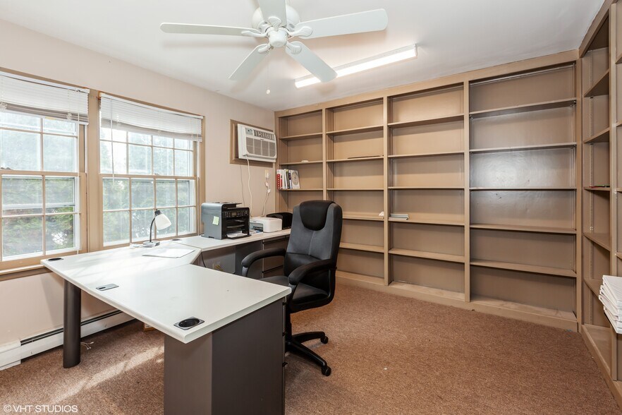 More Photos Of 1621 Ogden Ave, Lisle Office Residential For Sale