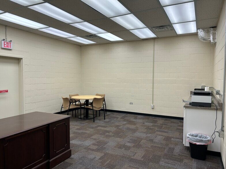 More Photos Of 1915 Snapps Ferry Rd, Greeneville Warehouse For Lease