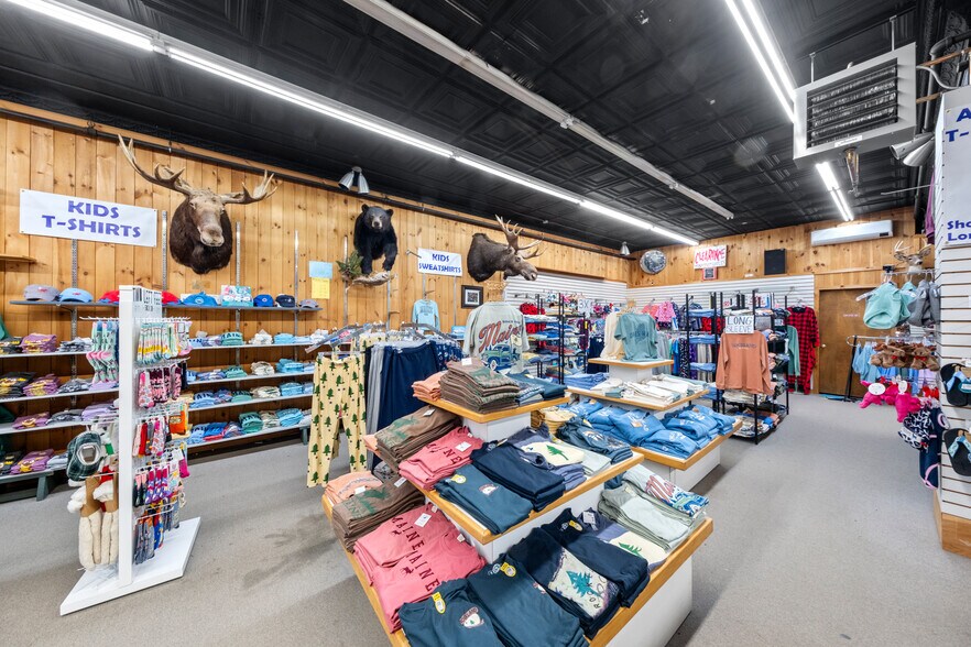 More Photos Of 464 Main St, Rockland Storefront Retail Residential For Sale