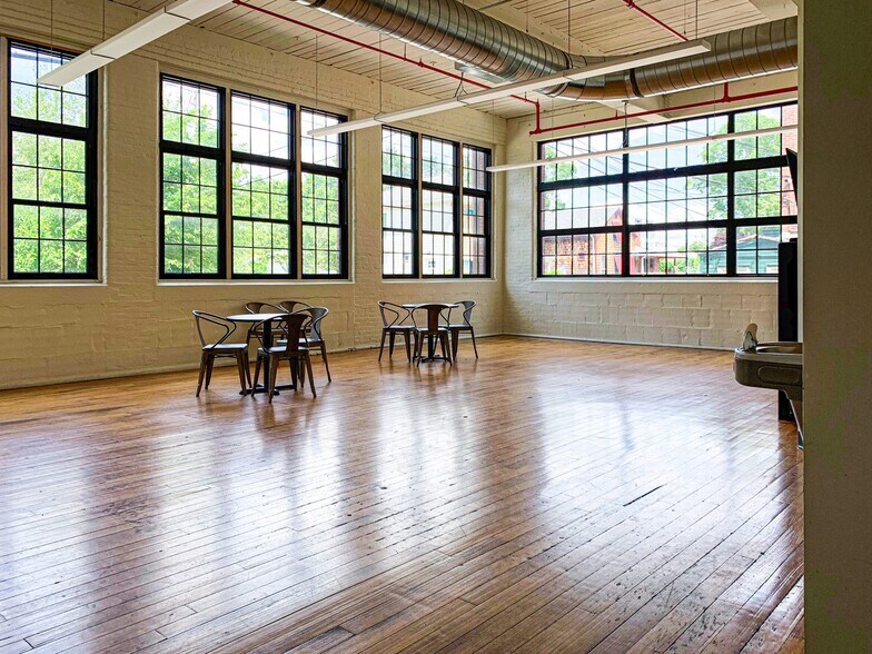 More Photos Of 42 Ladd St, East Greenwich Loft Creative Space For Lease