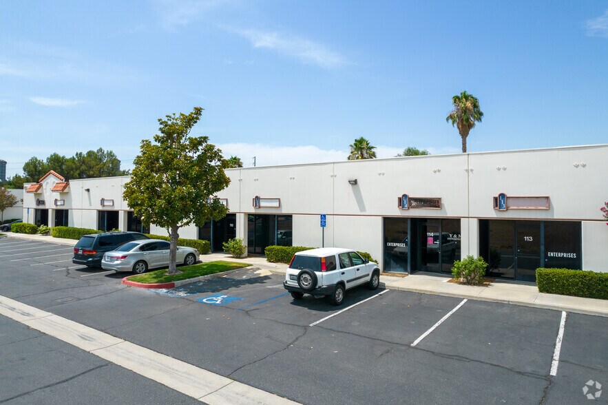 More Photos Of 671 E Cooley Dr, Colton Unknown For Lease