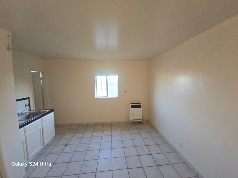More Photos Of 3711 S Western Ave, Los Angeles Apartments For Sale