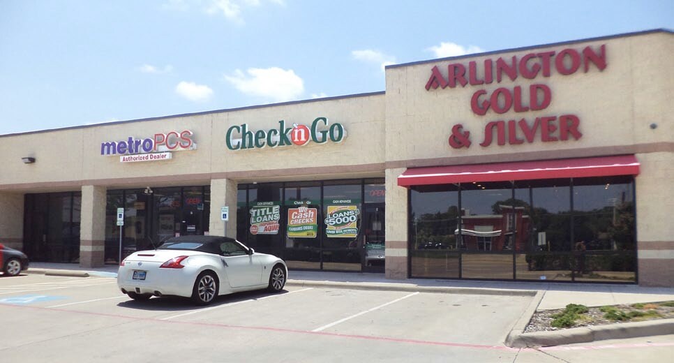 More Photos Of 2424 W Pioneer Pky, Pantego Unknown For Lease