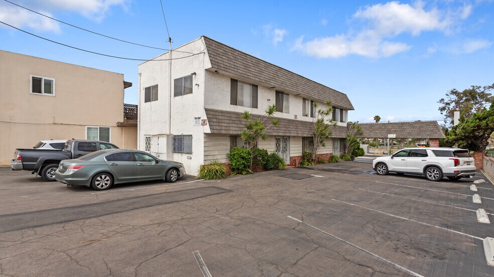 More Photos Of 1915-17 1915-17 Morena Blvd, San Diego Office For Sale