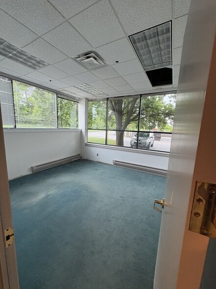 More Photos Of 5300 Kings Island Dr, Mason Office For Sale