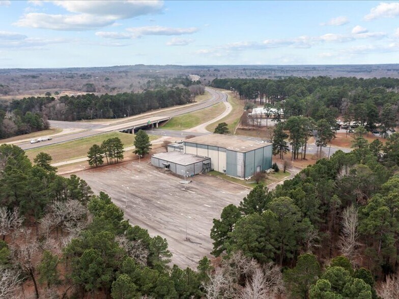 More Photos Of 1819 Spring St, Palestine Specialty For Sale