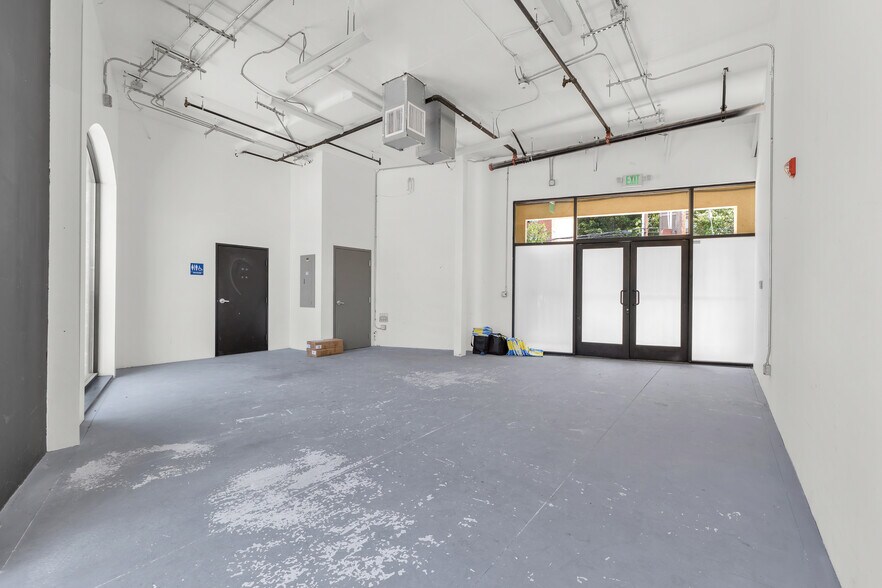 More Photos Of 4671-4681 Huntington Dr S, Los Angeles Storefront Retail Office For Lease