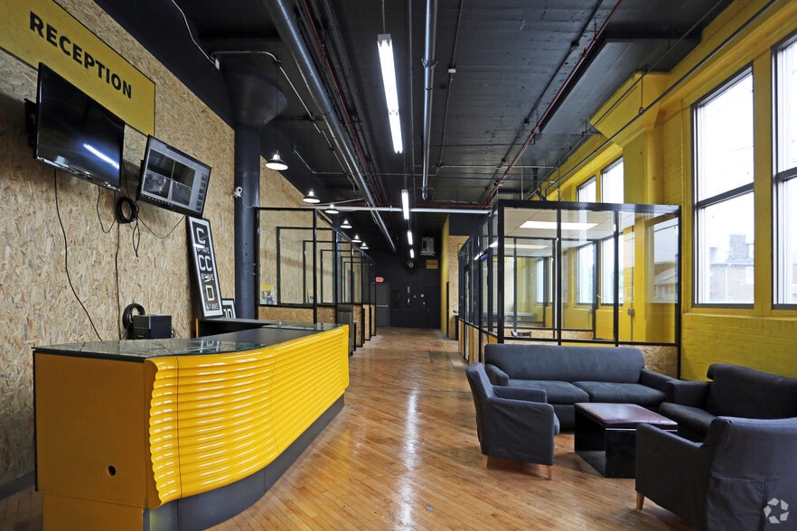 More Photos Of 300 E Godfrey Ave, Philadelphia Warehouse For Lease