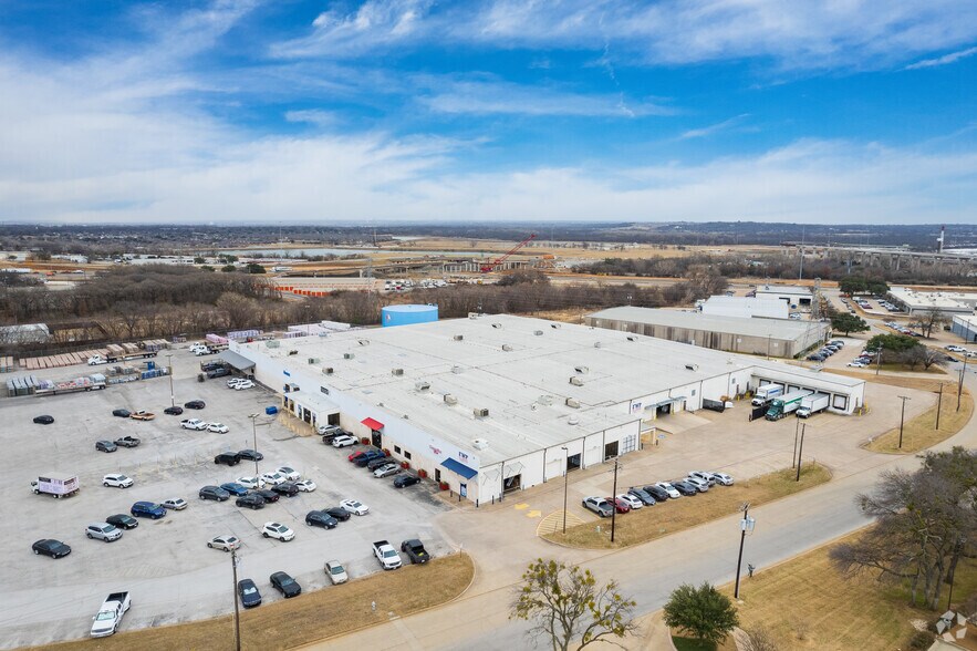 More Photos Of 7500 Baker Blvd, Richland Hills Flex For Lease