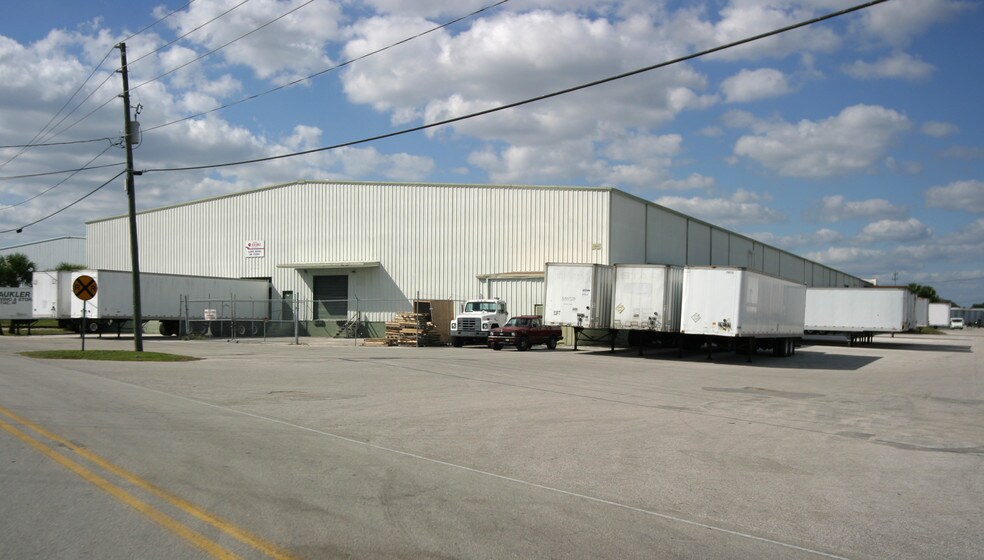 More Photos Of 2515 Shader Rd, Orlando Unknown For Lease