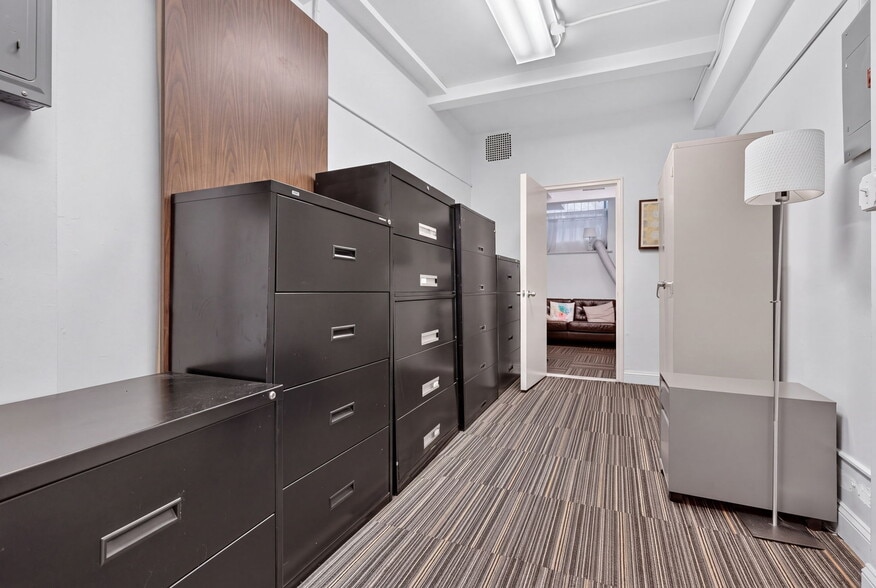 More Photos Of 60 Plaza St E, Brooklyn Apartments For Sale