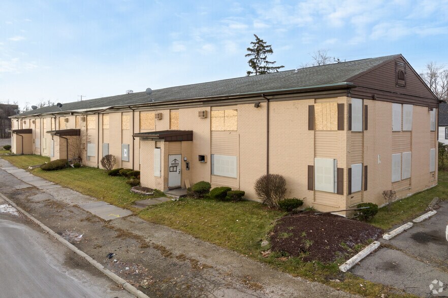Primary Photo Of 9001 Southfield Fwy, Detroit Apartments For Sale