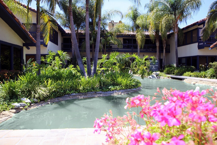 Primary Photo Of 2660 Townsgate Rd, Westlake Village Unknown For Lease