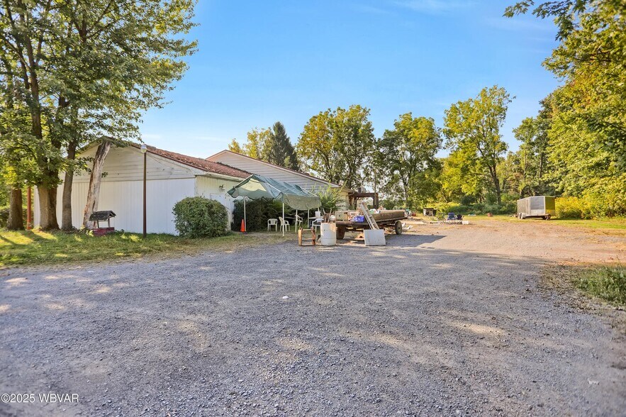 More Photos Of 8265 State Route 405, Milton Freestanding For Sale