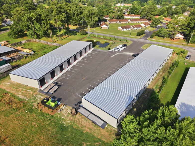 More Photos Of 3945 Lee St, Ayden Light Distribution For Lease