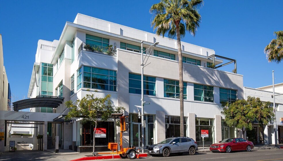 More Photos Of 421-427 N Beverly Dr, Beverly Hills Office For Lease