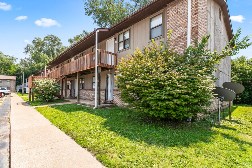 More Photos Of 4053 Mississippi Ave, Cahokia Apartments For Sale
