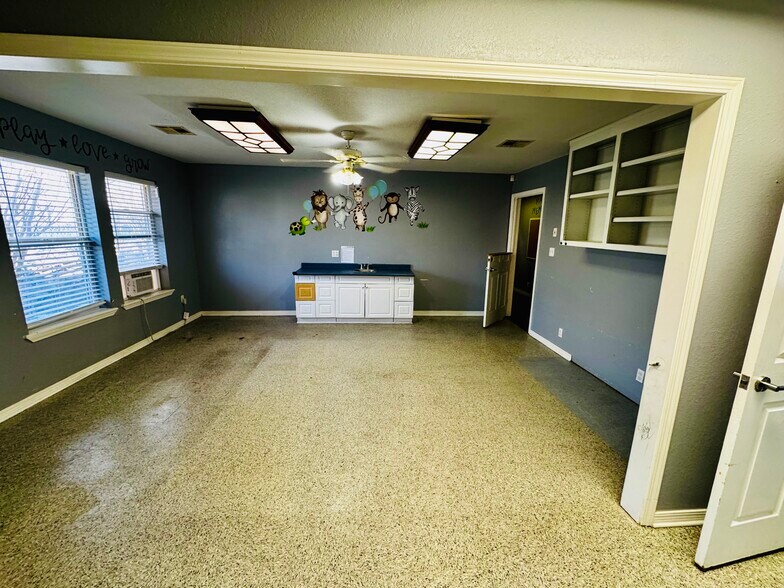 More Photos Of 13290 S 80th East Ave, Bixby Unknown For Lease