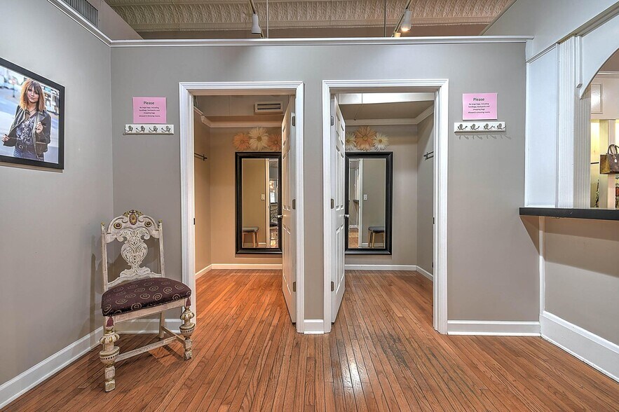 More Photos Of 531 State St, Bristol Storefront Retail Office For Sale