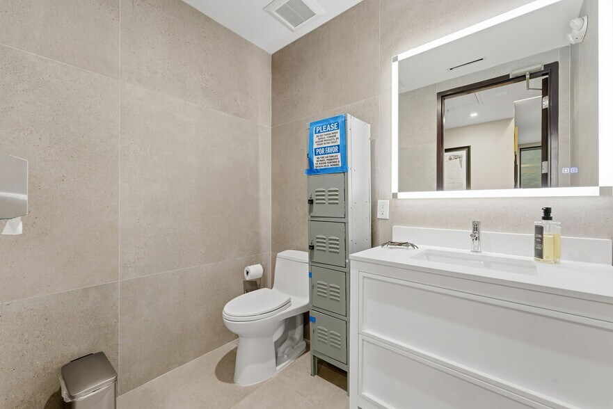 More Photos Of 45 Valencia Ave, Coral Gables Office For Sale