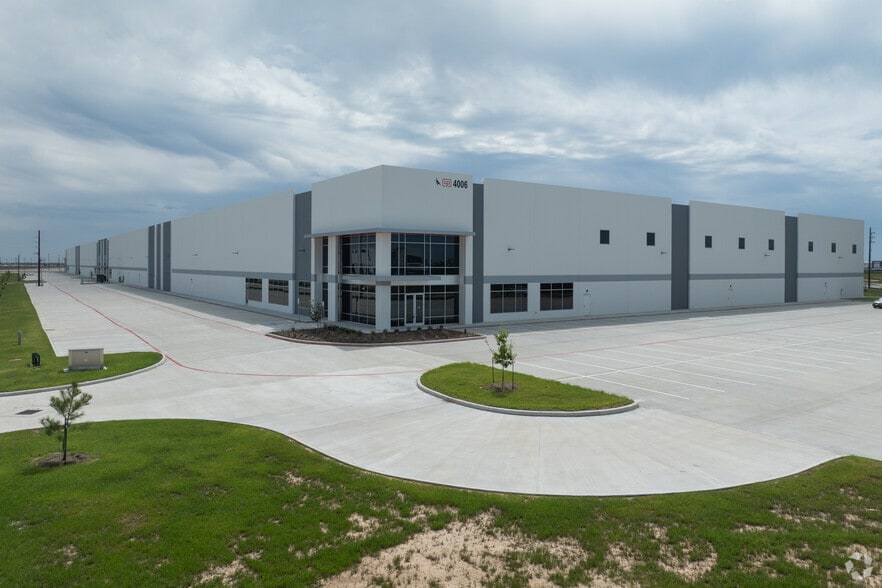 Primary Photo Of 4006 Westport Dr, Brookshire Warehouse For Lease