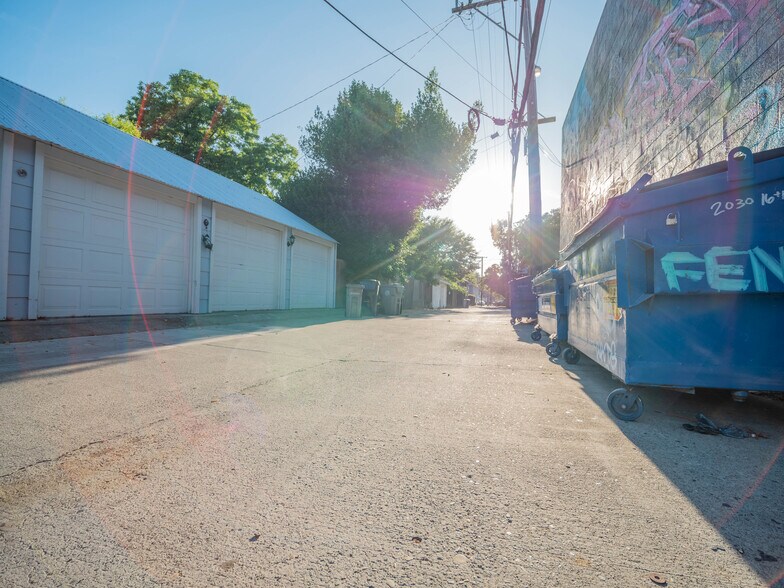 More Photos Of 2016-2018 16th St, Sacramento Storefront Retail Residential For Sale