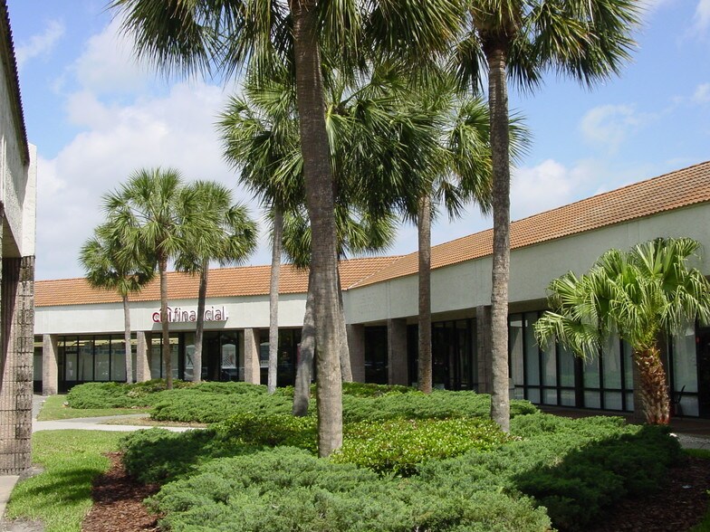 More Photos Of 6463-6501 102nd Ave, Pinellas Park Storefront For Lease