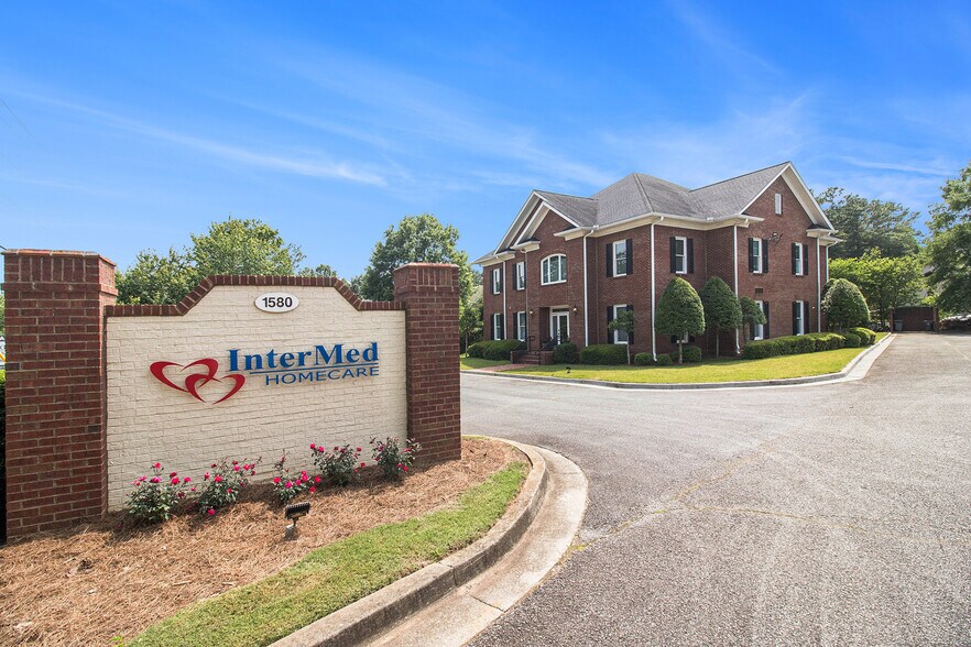 More Photos Of 1580 Warsaw Rd, Roswell Office For Lease