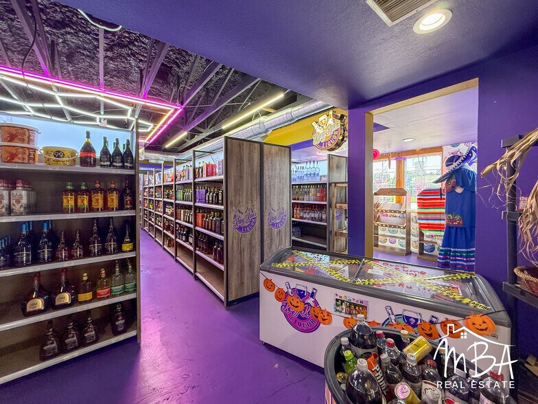 More Photos Of 1505 E Kansas Ave, Garden City Restaurant For Sale