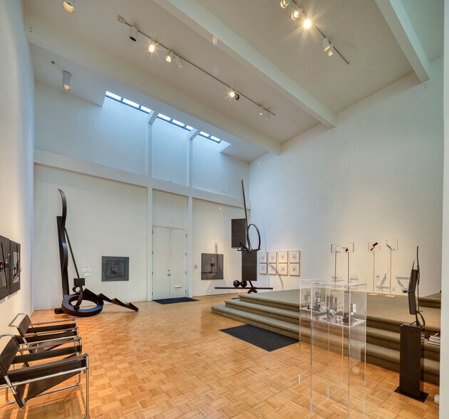 More Photos Of 250 Dore St, San Francisco Light Distribution For Sale