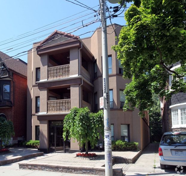 Primary Photo Of 336 Clinton St, Toronto Apartments For Sale