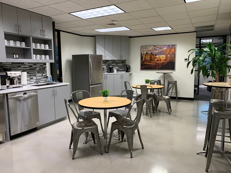 More Photos Of 500 Capital Of Texas Hwy N, Austin Office For Lease