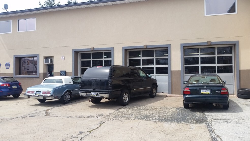 More Photos Of 228 S Chester Pike, Glenolden Auto Repair For Lease
