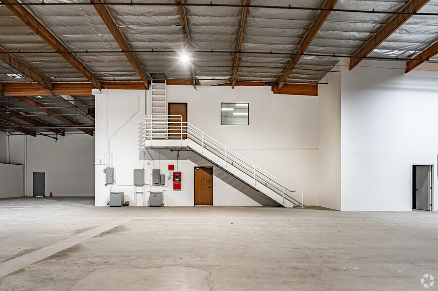 More Photos Of 5236 Faraday Ct, Chino Warehouse For Lease