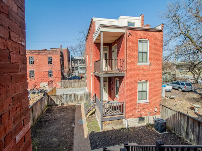 More Photos Of 1911 S 11th St, Saint Louis Apartments For Sale