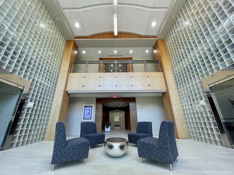 More Photos Of 3005 Royal Blvd S, Alpharetta Office For Lease