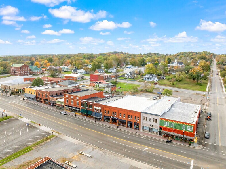 More Photos Of 824 Tennessee Ave, Etowah Storefront Retail Office For Sale