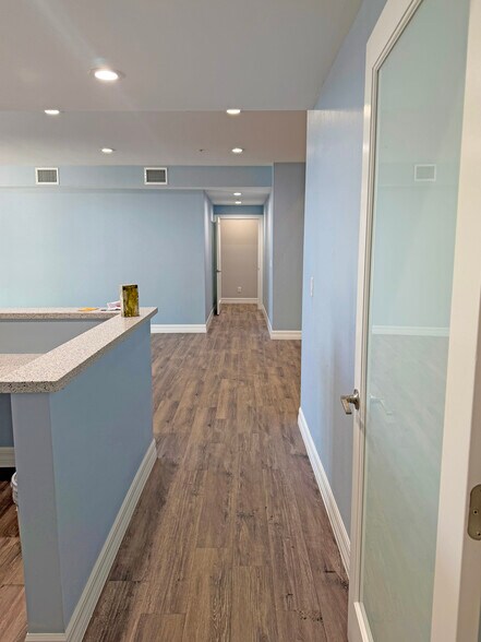 More Photos Of 725 Cape Coral Pky W, Cape Coral Loft Creative Space For Sale