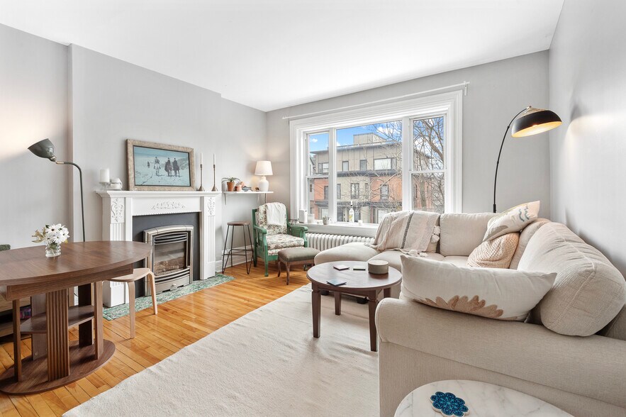 More Photos Of 84 Fourth Av, Ottawa Apartments For Sale