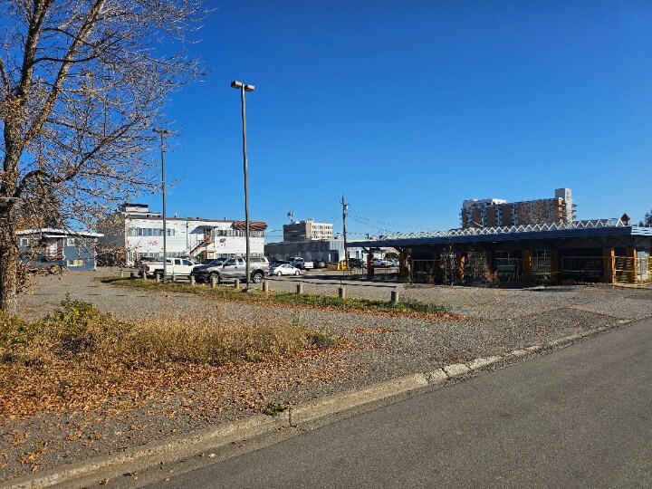 More Photos Of 879 Victoria St, Prince George Office For Sale