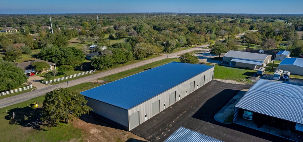 More Photos Of 5210 Straub Rd, College Station Warehouse For Lease