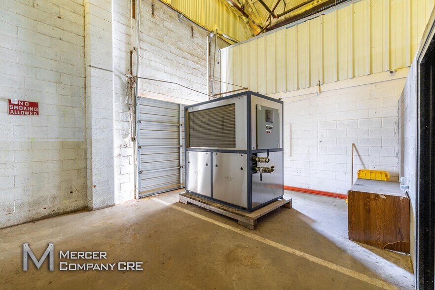 More Photos Of 900 N 4th St, Guthrie Manufacturing For Sale